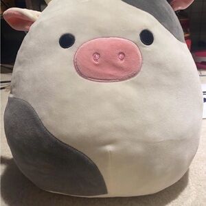 Cute Cow squishmallow